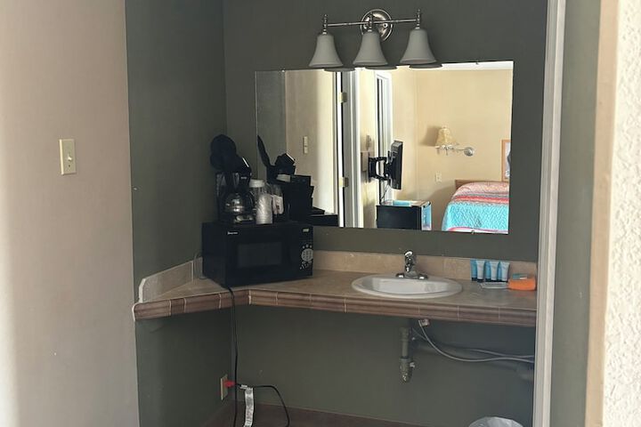 Room 7 of 22