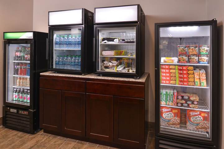 Holiday Inn Express & Suites Williams by IHG