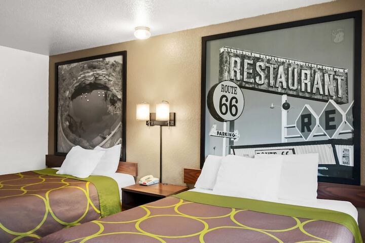 Super 8 by Wyndham Santa Rosa