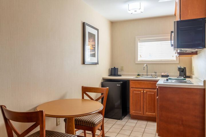 Port Inn and Suites Portsmouth an Ascend Collection Hotel