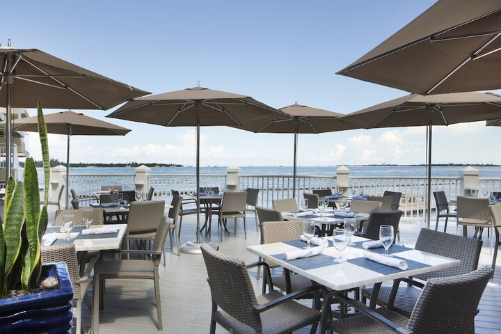 Pier House Resort & Spa
