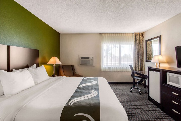 Room 21 of 29