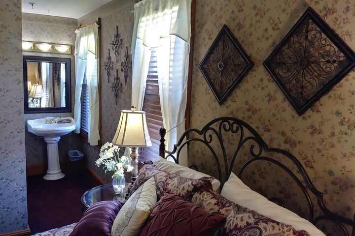 Room 12 of 60