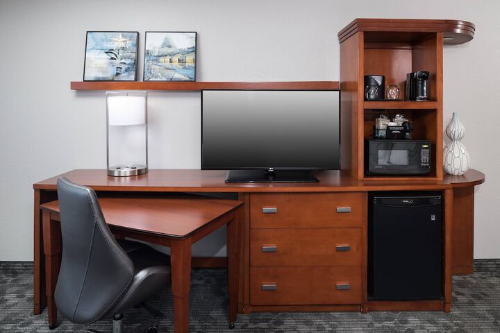 Room 20 of 34