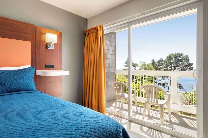 Travelodge by Wyndham Depoe Bay