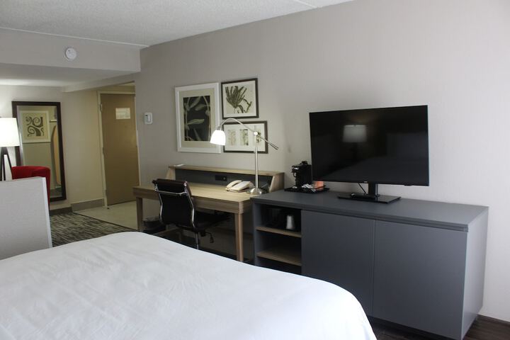 Room 16 of 36