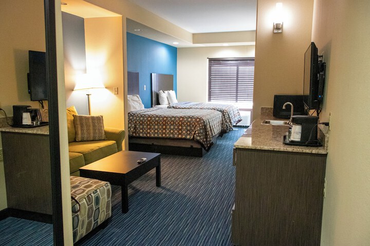 Karnes City Lodge