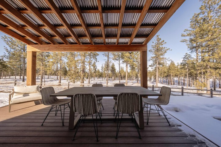 Wilderness Club Nest Modern Cabin Retreat for 9 w / Hot Tub