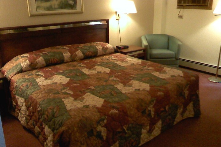 Room 18 of 26