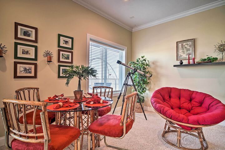 Spacious Baneberry Home w / Lake Douglas Views!