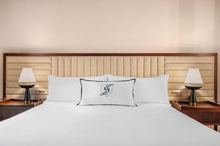 Omni Severin Hotel
