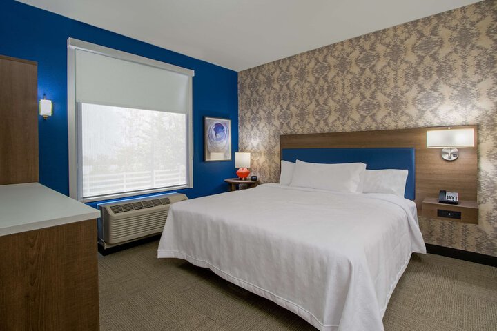 Room 26 of 46