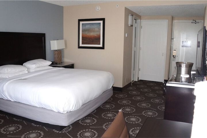 Room 21 of 36