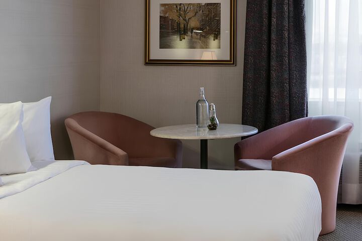 Room 21 of 27