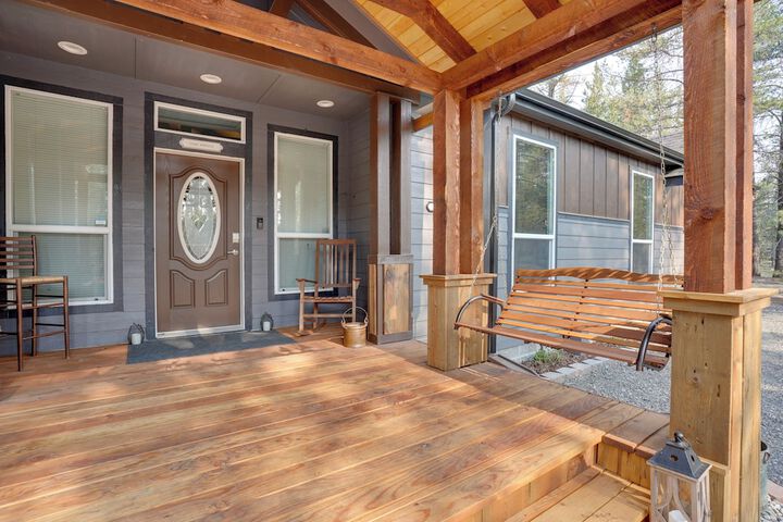 the Hub La Pine Vacation Rental - Dog Friendly!