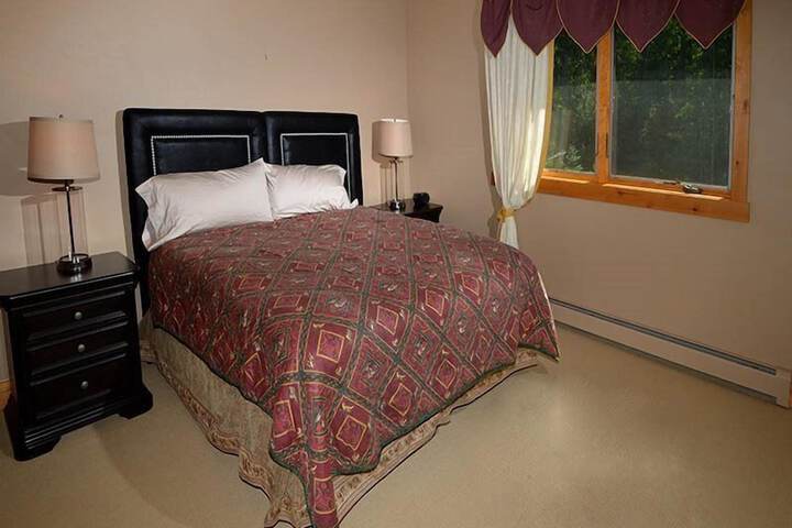 Room 10 of 27