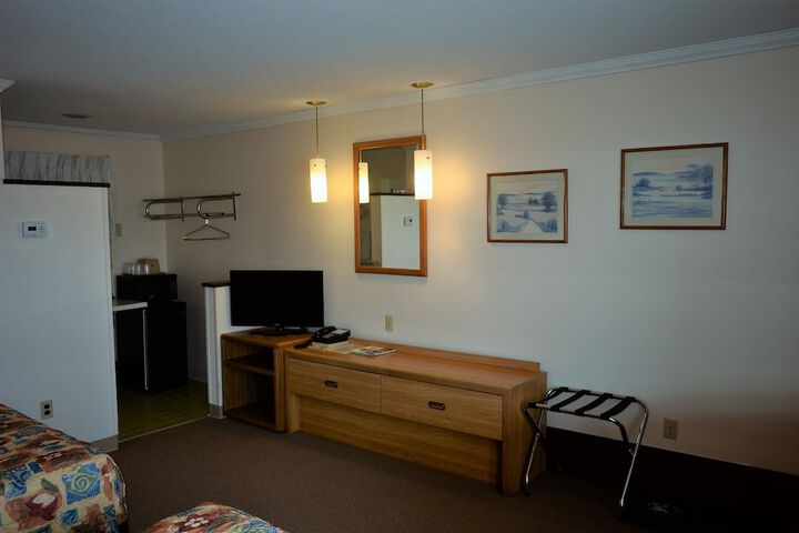 Budget Host Inn Iron Mountain