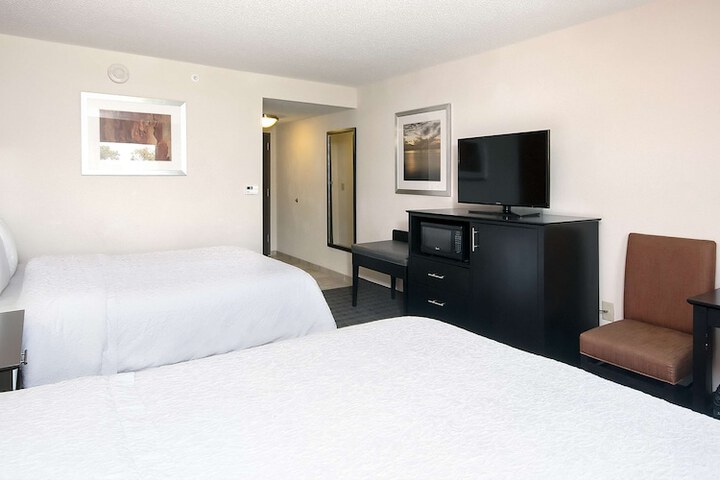 Hampton Inn & Suites Seneca-Clemson Area