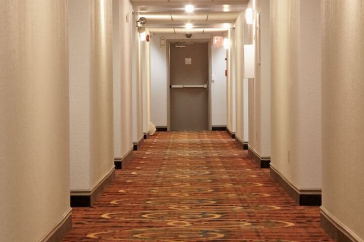 Ballroom/Hall 23 of 25