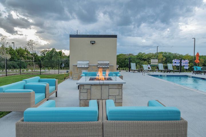 Pool 6 of 23