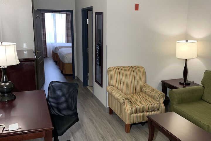 Room 27 of 54
