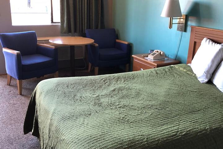 Room 12 of 29