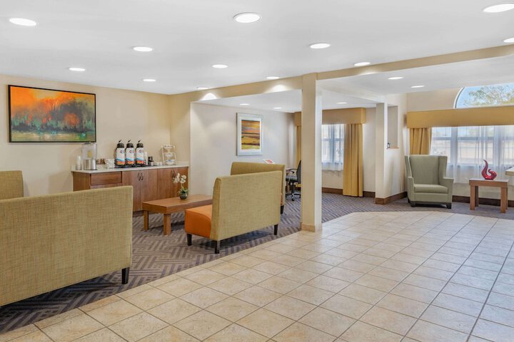 Hotel Interior 8 of 33