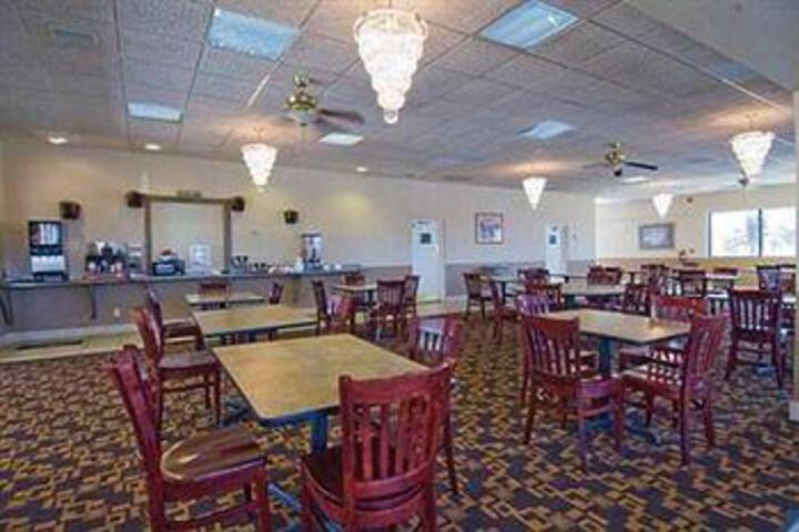 Budgetel Inn & Suites