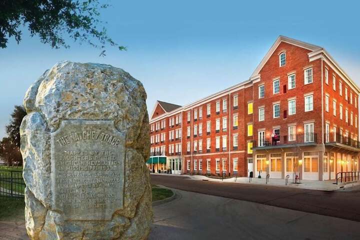 Natchez Grand Hotel & Suites on the River