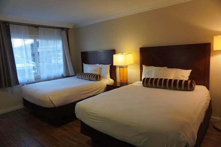 Room 7 of 32