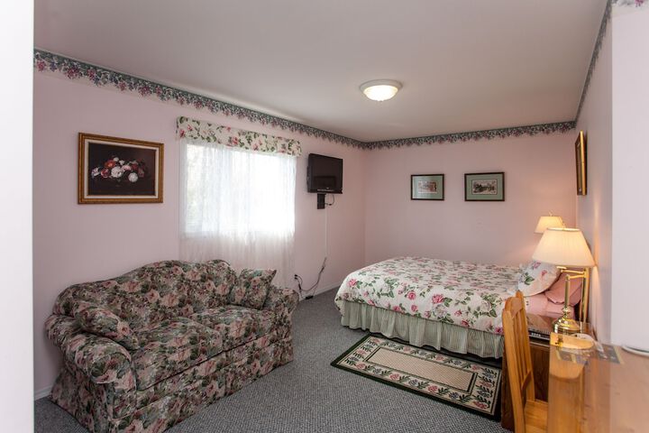 Room 13 of 34