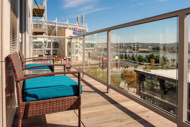 AC Hotel by Marriott Cincinnati at the Banks
