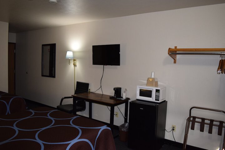 Room 28 of 44