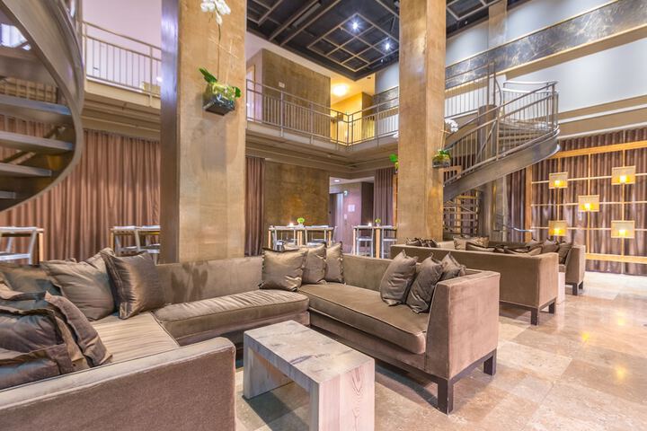 Proximity Hotel