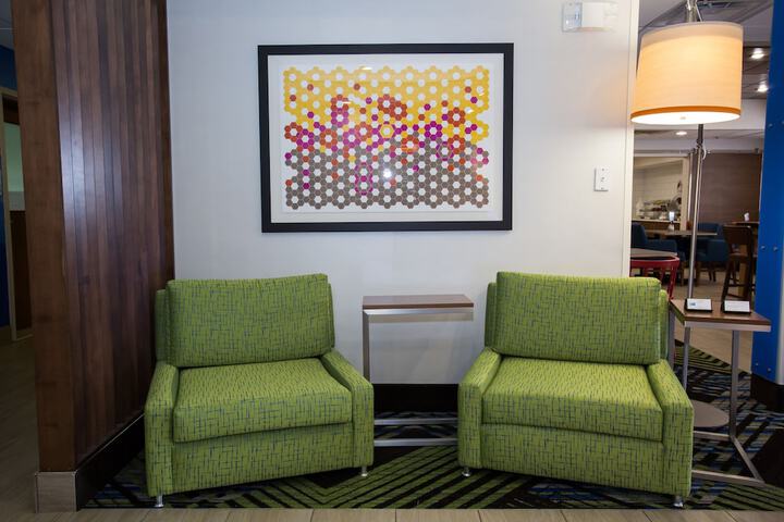 Hotel 2 of 75