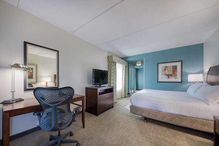 Room 52 of 82