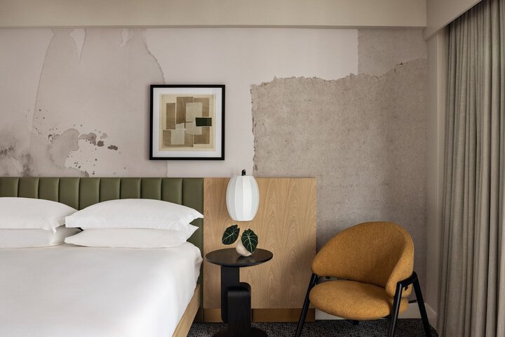 Room 40 of 80