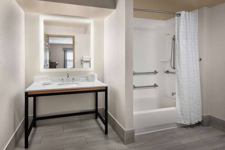 Homewood Suites by Hilton Baltimore-BWI Airport