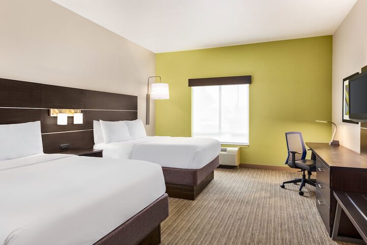 Room 32 of 58