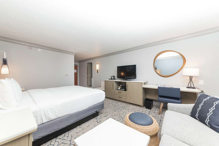 Room 28 of 110