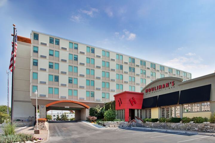 Hotel 7 of 29