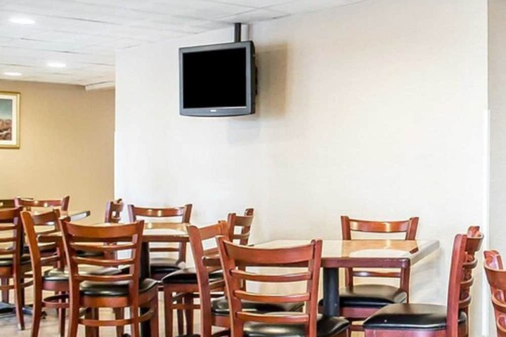 Comfort Inn Dunmore - Scranton East