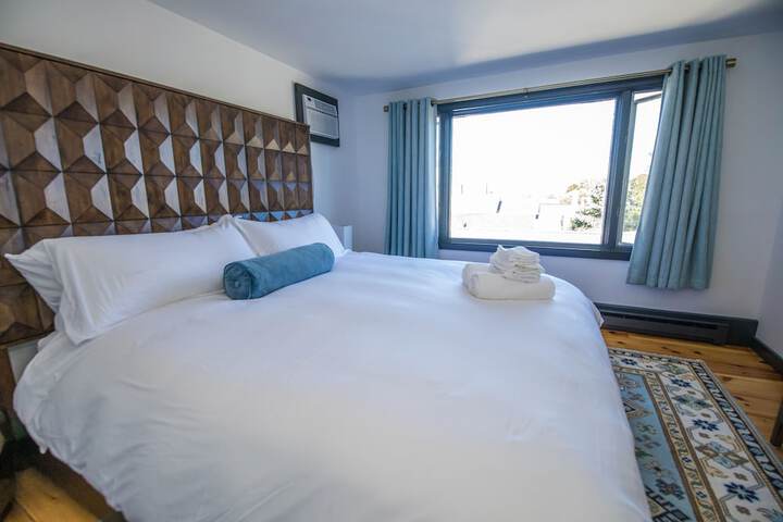 Room 49 of 70