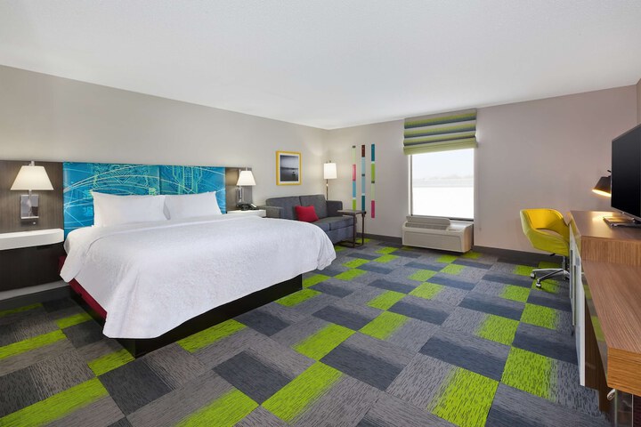 Room 12 of 22