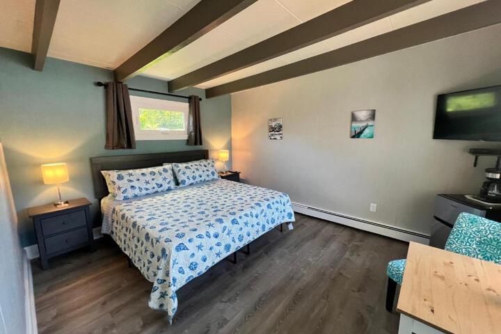 Claddagh Motel & Suites