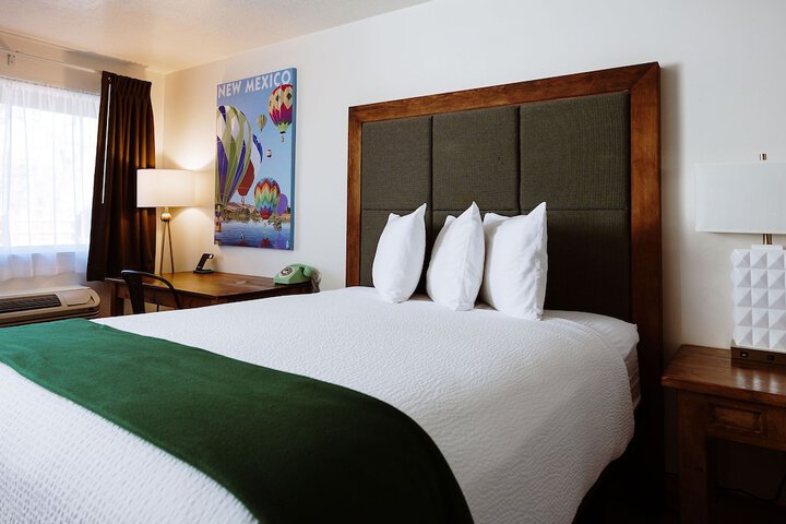 Taos Valley Lodge