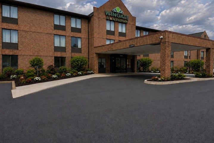 Wingate by Wyndham Livonia