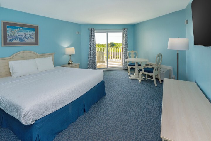 Drifting Sands Oceanfront Hotel