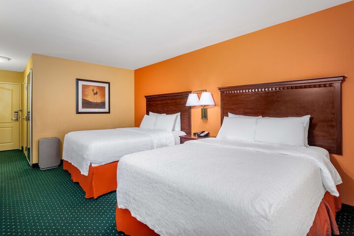 Hampton Inn & Suites Sacramento-Elk Grove Laguna I-5