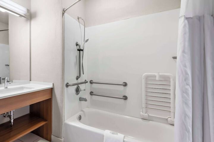 Microtel Inn & Suites by Wyndham Sweetwater